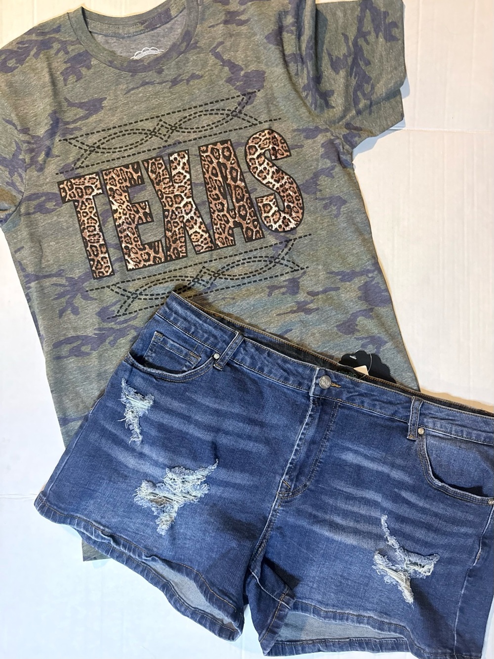 Texas Leopard Print Graphic Tee - Olive Camo Short Sleeve